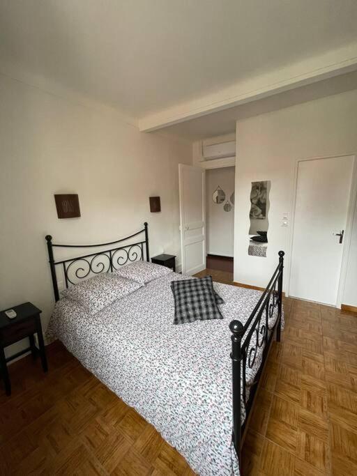 Apartamento T2 Dans Le Vieil Antibes Exterior foto